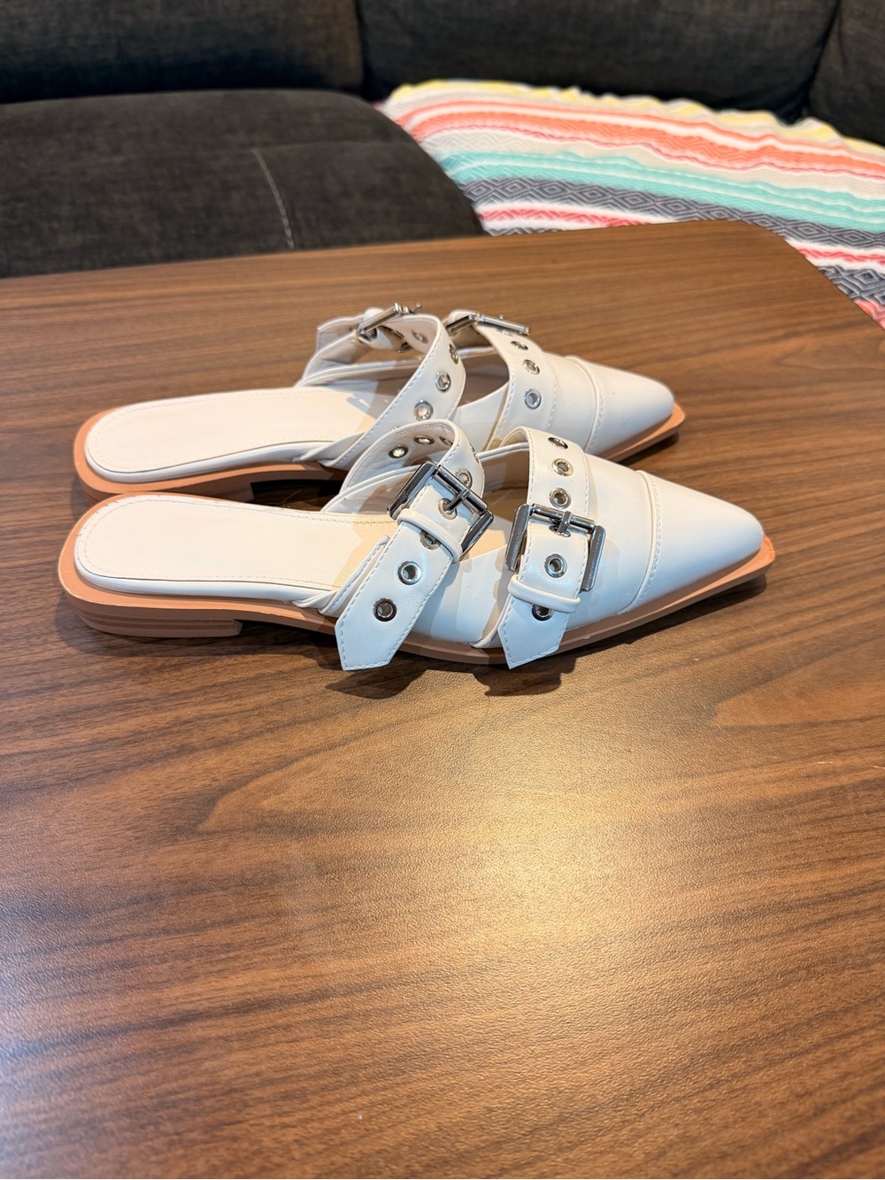Beautiful 😍 Creamy White Pointed Toe Buckle Slide Mules Size 9